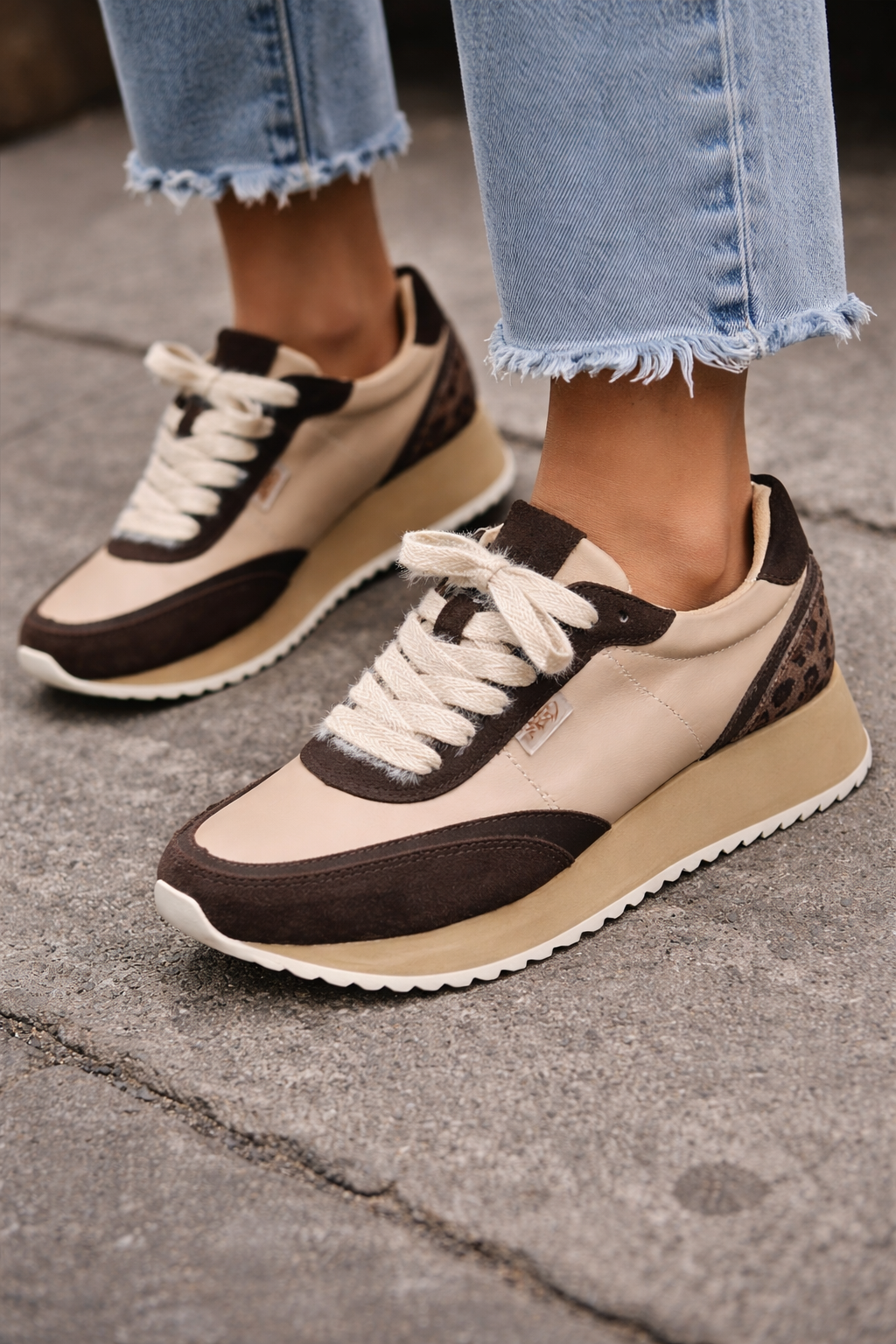 Julz Miles Sneaker