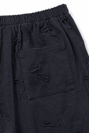 Black Floral Appliqué Pant