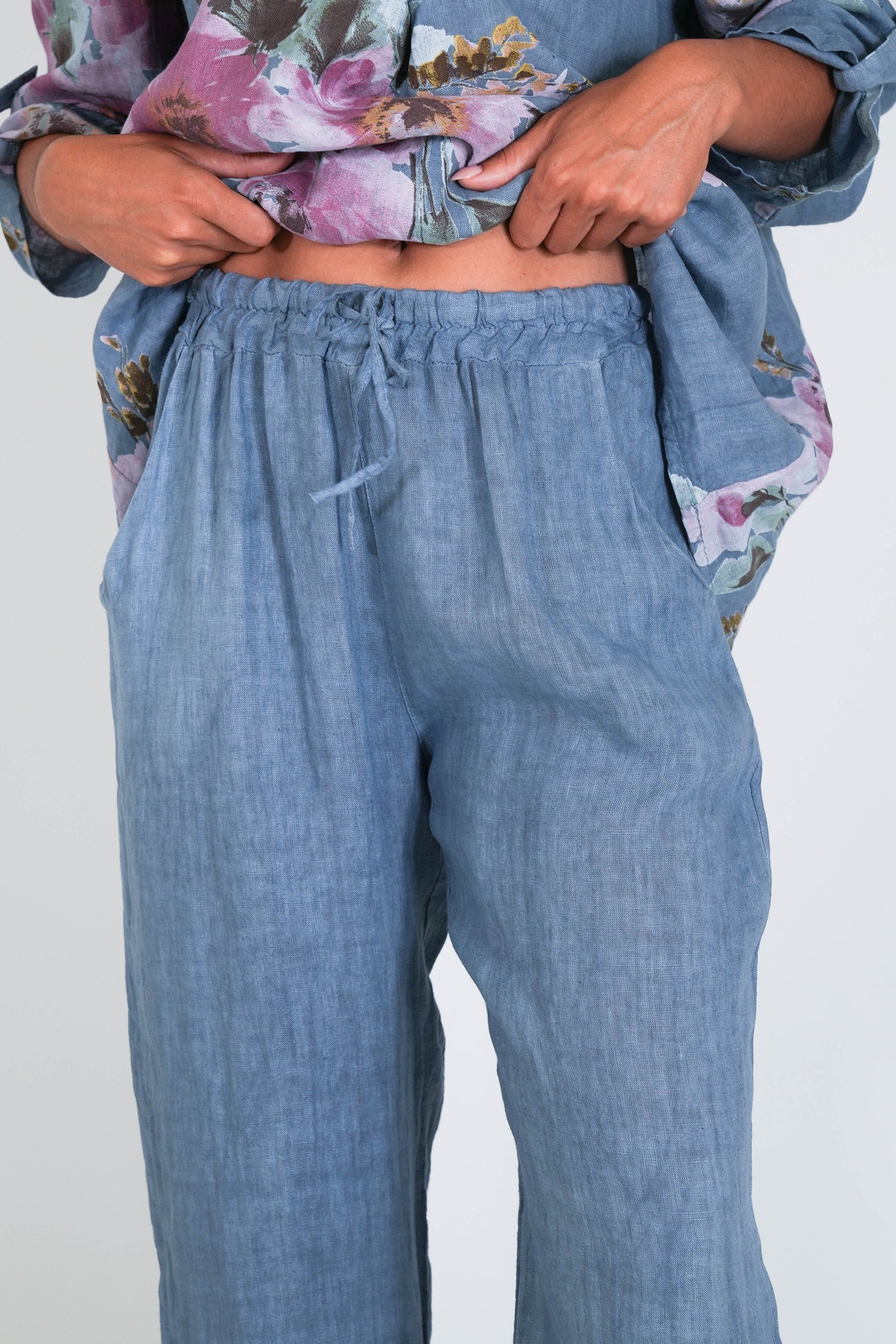 Straight Leg Linen Pant