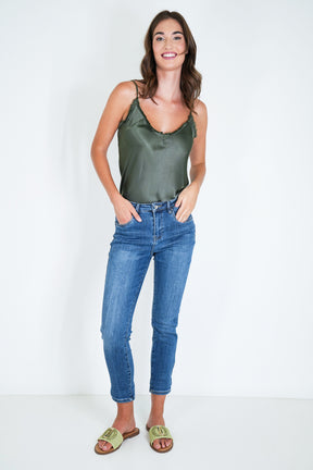 Slim Boyfriend Jean