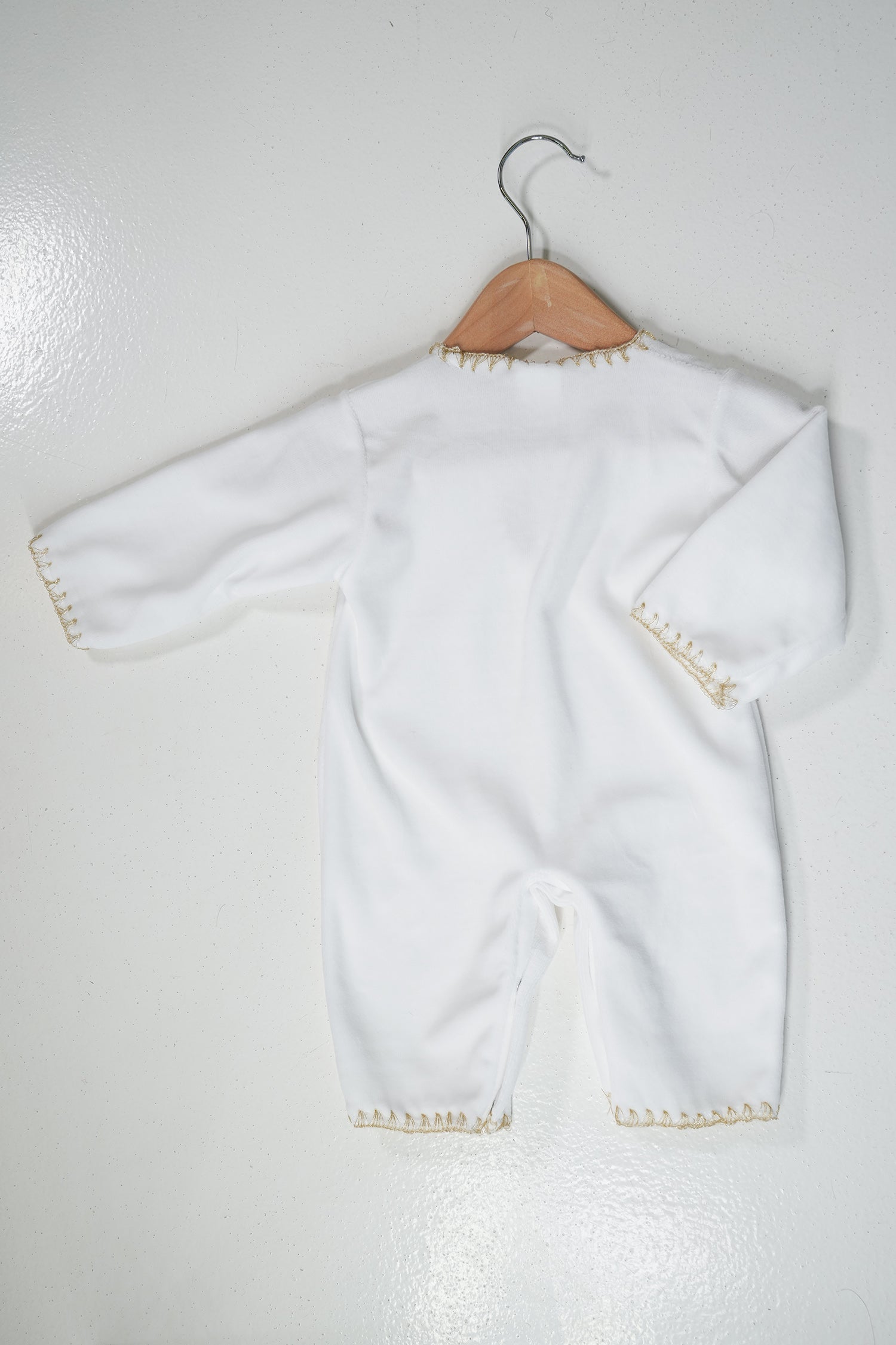 White Stitched Grower