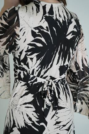 Monochrome Leaf Print Knot Dress With Sleeves