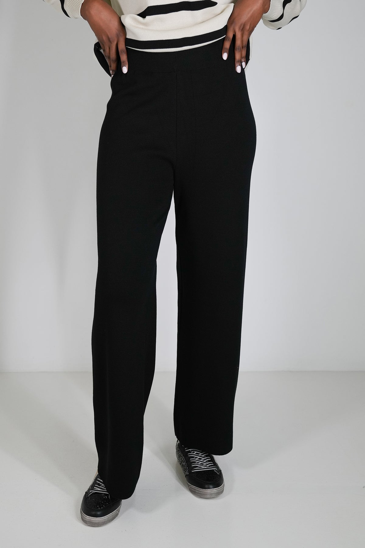 Black Knit Weekend Pant