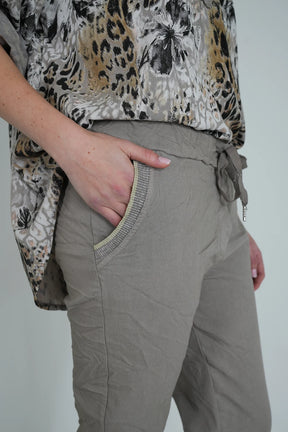 Taupe Ribbed Jogger Pant