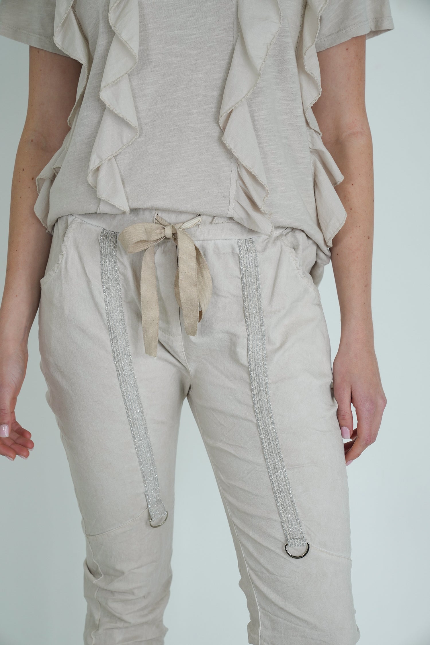 Cream Upstyled Jogger Pant