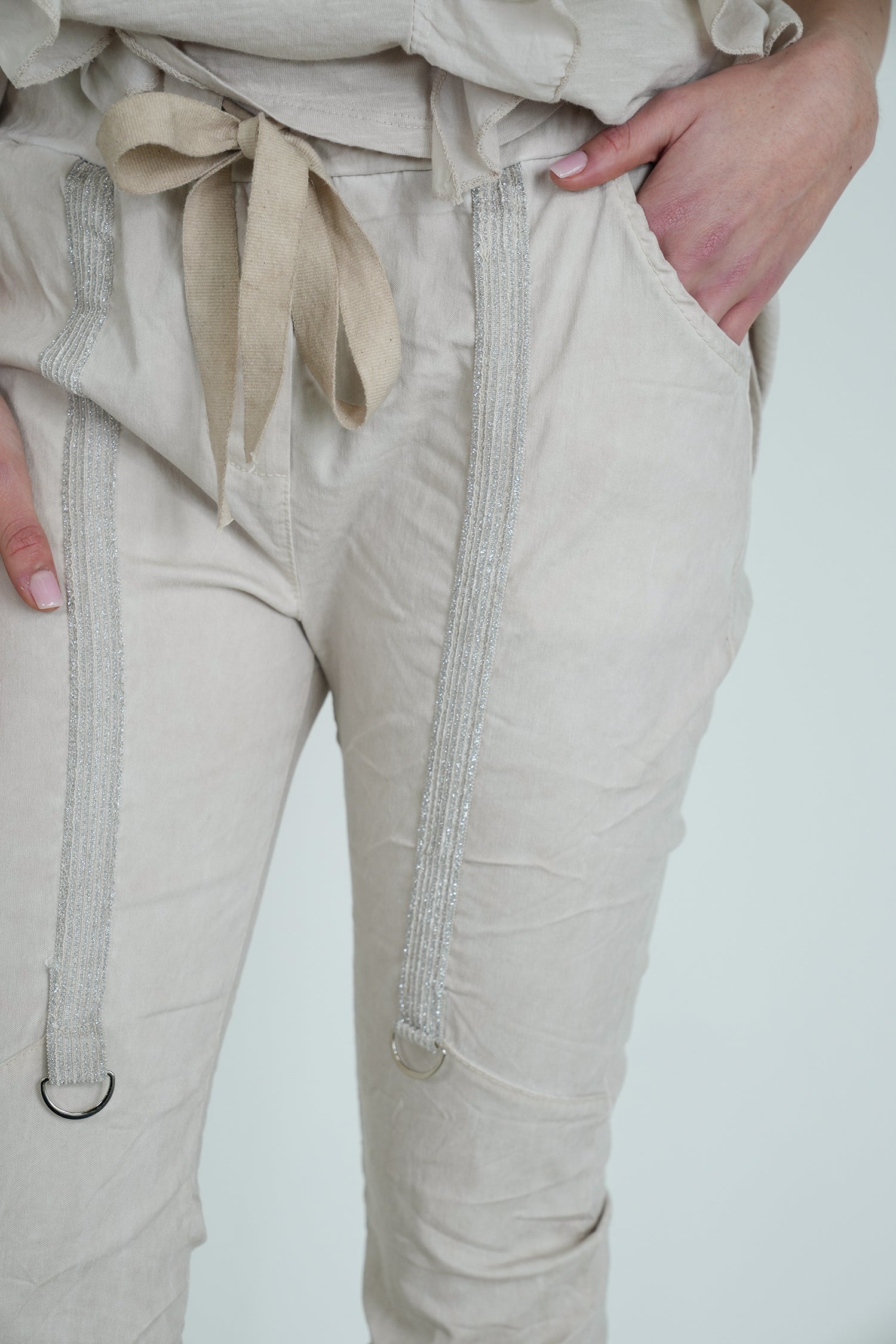 Cream Upstyled Jogger Pant