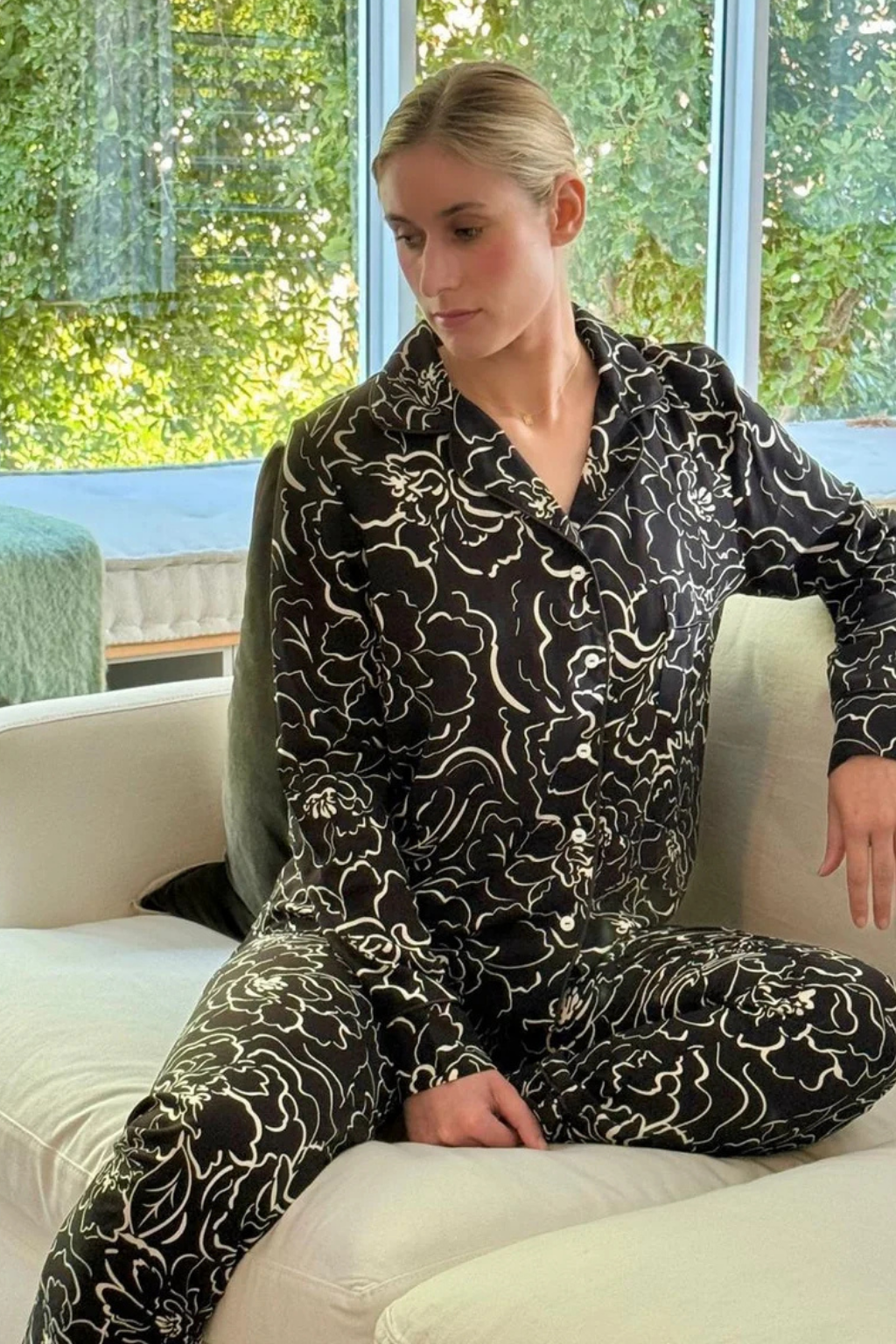 Poppy Divine Black with Ivory Floral PJ